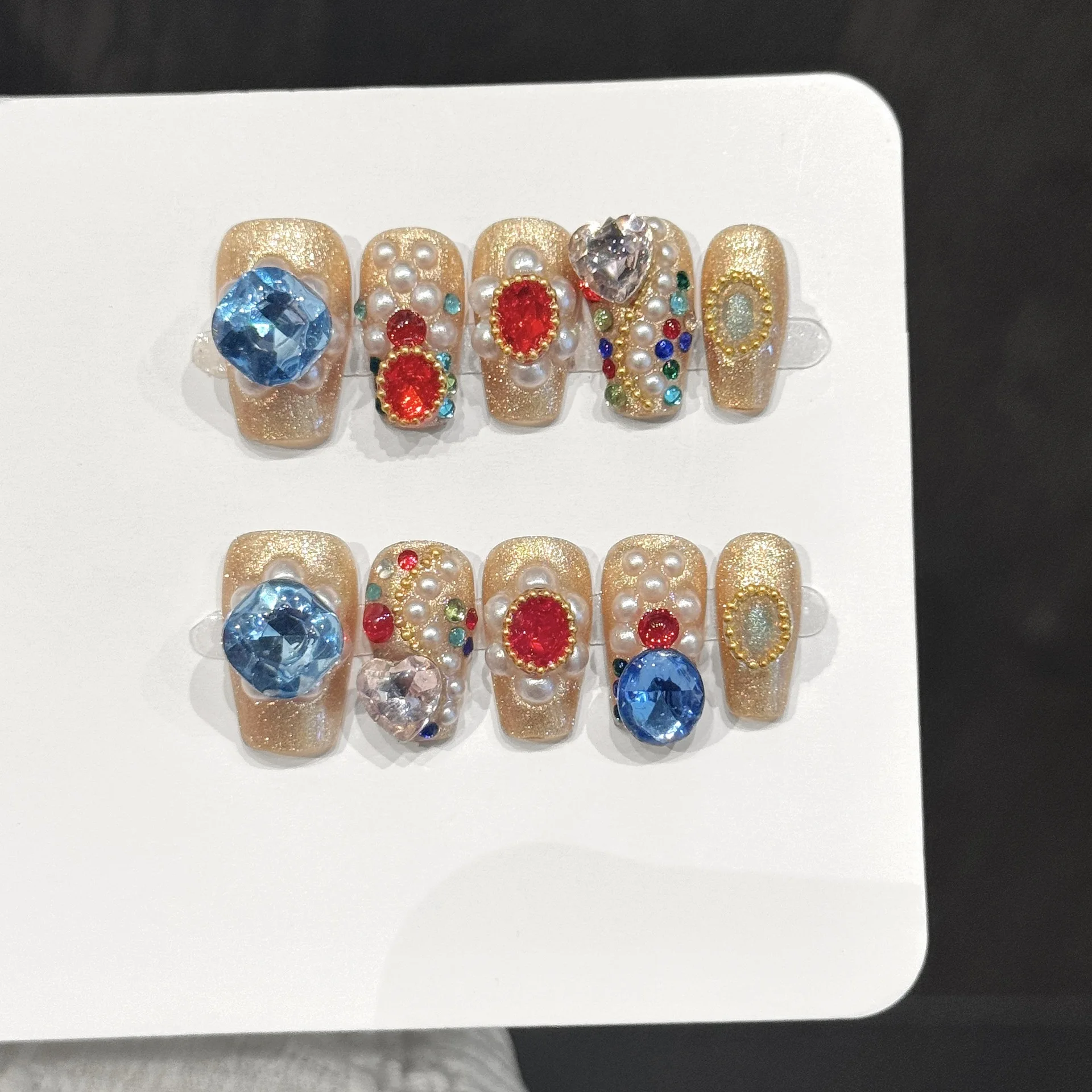 

10pcs Handmade Light Luxury Fake Nails Colorful Diamond Pearl Decor Retro Court Style Press On Nail Champagne Cat Eye False Nail