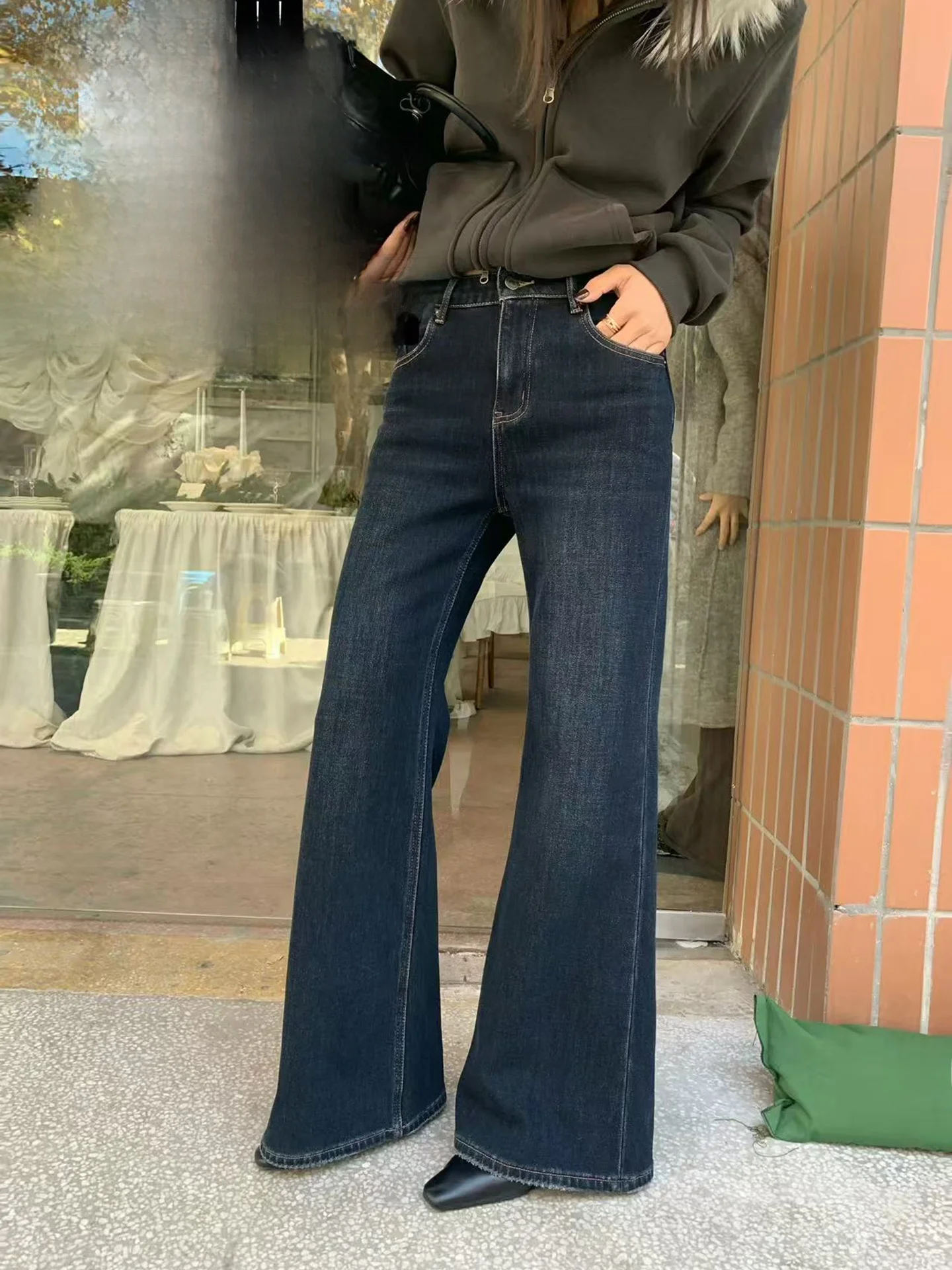 

Золотистые джинсы-клеш с четырехсторонним стрейчем, удлиняющие ноги, для женщин, на каждый день, с пуговицами на талии...