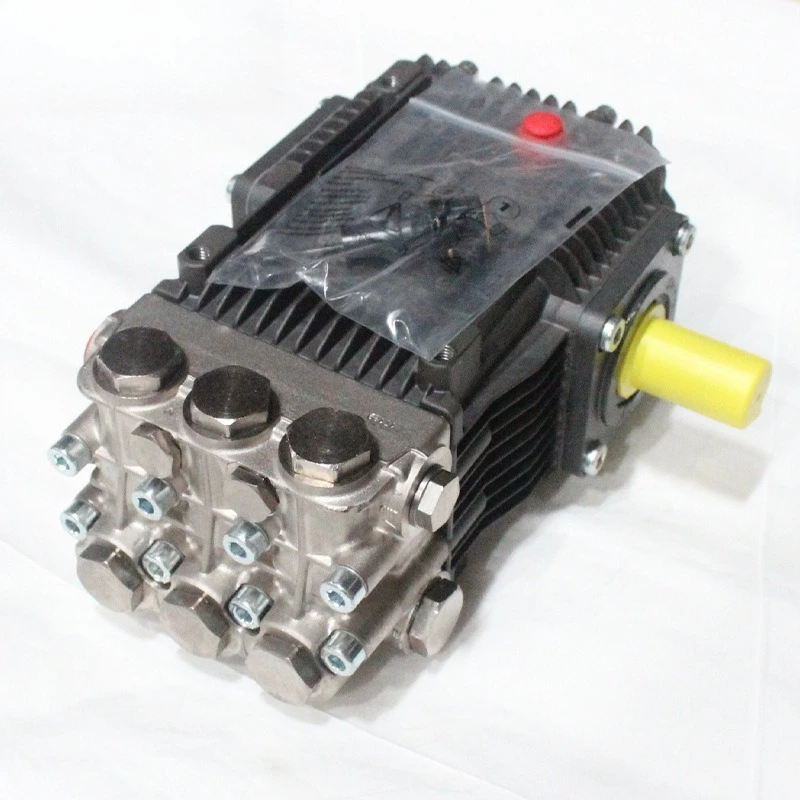 

High pressure ceramic plunger pump 275 kg 18 liters flow, diesel cleaner pump head