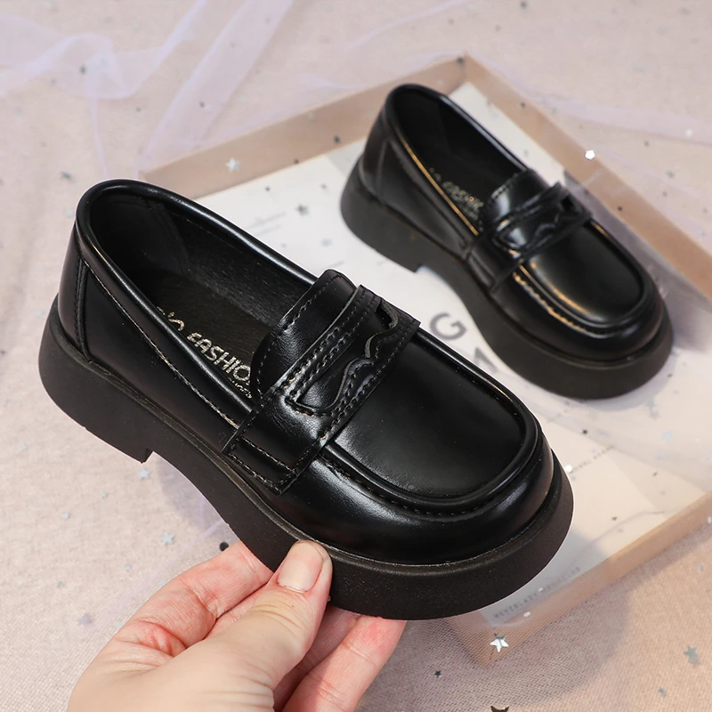 2023 New Kids Loafers Shallow Girls Versatile Black Uniform School Shoes Non-slip Children Fashion Leather Shoes for Boys Flat