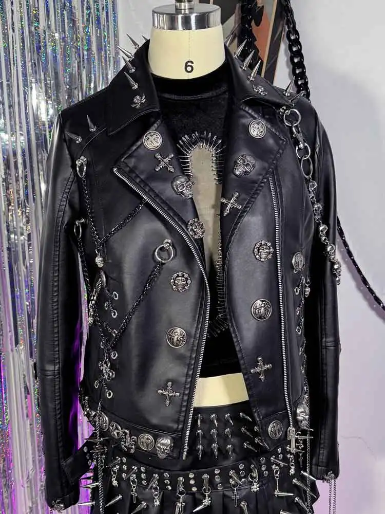 Y2K 비건 가죽 스컬 스터드 리벳 재킷 코트 E-걸즈 고딕 하라주쿠 그런지 체인 이모 에코 DIY 펑크 록 핸드메이드