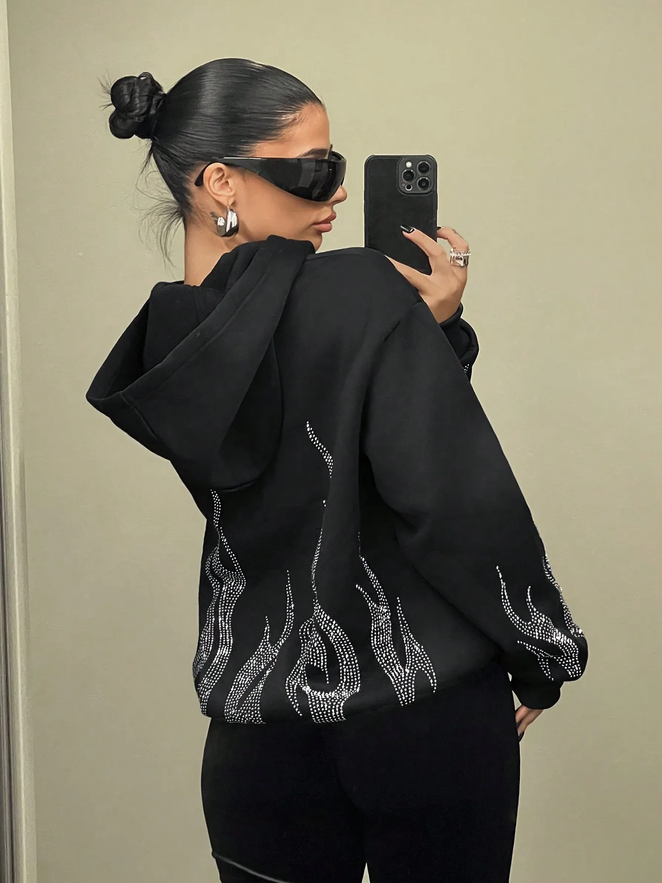 

Толстовка на молнии Весенняя черная длинная толстовка свободного покроя с пламенным принтом со стразами, топы с длинными рукавами для выпускного, наряды для школы,