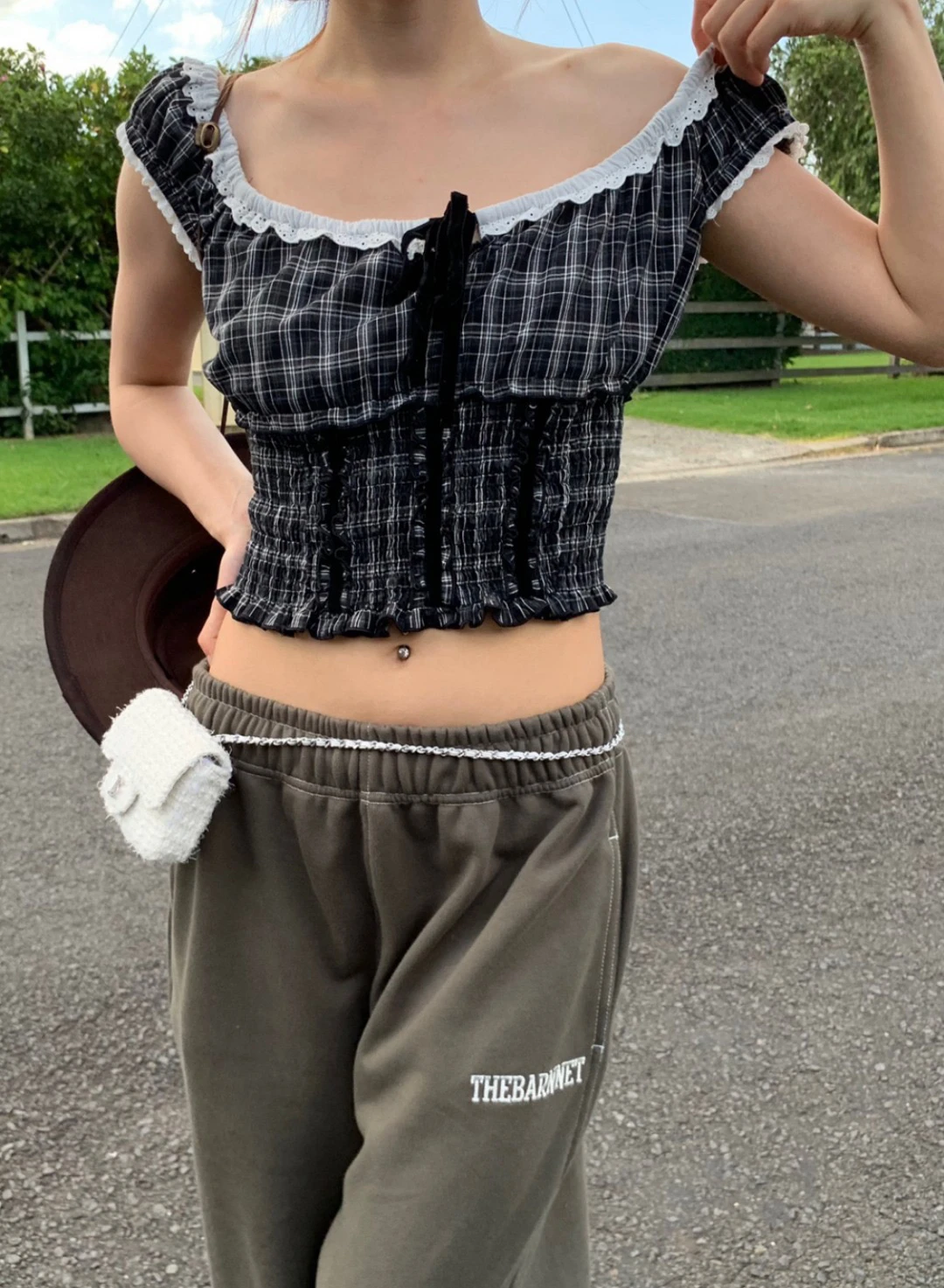 

Sweet Sle Button up ort Sve irt Жилет без певцов Плиссированный дизайн Эффект уменьшения возраста для женщин Полиэфирное волокно