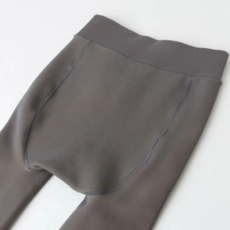 Meia-calça acolchoada de peça única para mulheres, falsa através da carne, calça preta quente, pele translúcida, pés pares, outono e inverno