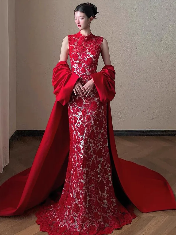 New Chinese-style toasting dress bride's heavy morning robe woman's red lace fishtail elegant engagement and wedding
