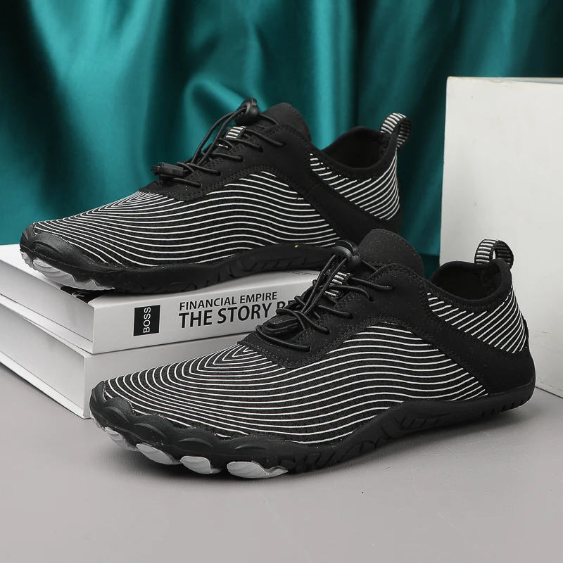 

Новые мужские повседневные кроссовки с широким носком, мягкой подошвой, дышащей сеткой, удобные, для ходьбы, большие размеры