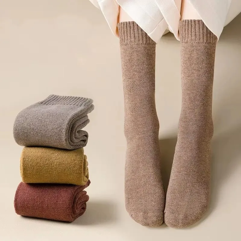 

High Quality Fashion Warm Thick Cotton Sock Autumn Winter Lady Casual Girl Solid Color Middle Tube Socks For Women