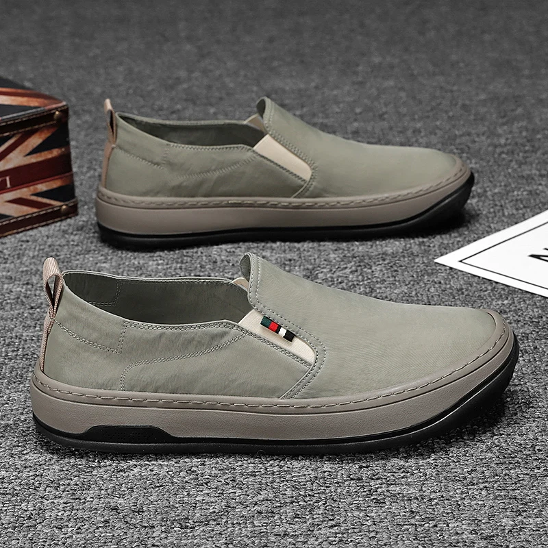 

Men's Canvas Slip-On Work Shoes Soft Bottom Casual Loafers Low Heel Grid Lining Rubber Sole Pure Color Footwear Loafers Men