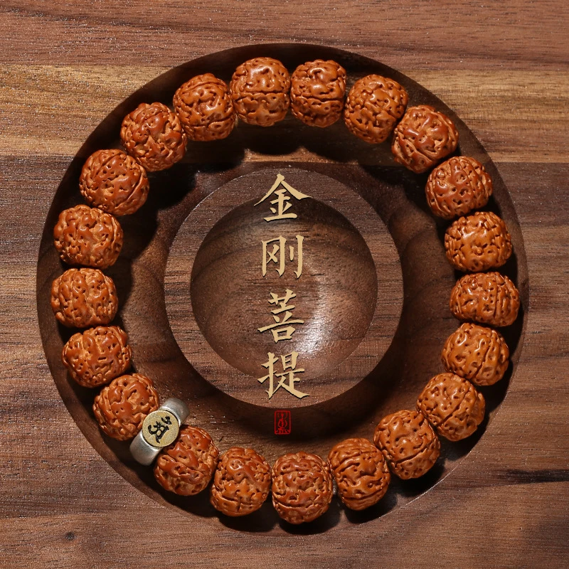 

Authentic transfer diamond bodhi seed bracelet with twelve zodiac guardian deities, Buddhist beads for cultural appreciation, si