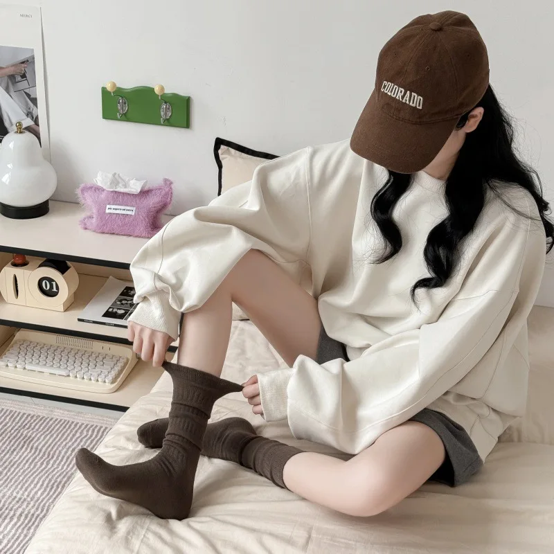 1 Pairs Fashion Cool Lolita Woman Cute Warm Socks Set Female Lady Autumn Winter Knitted Long Black White Socks For Women
