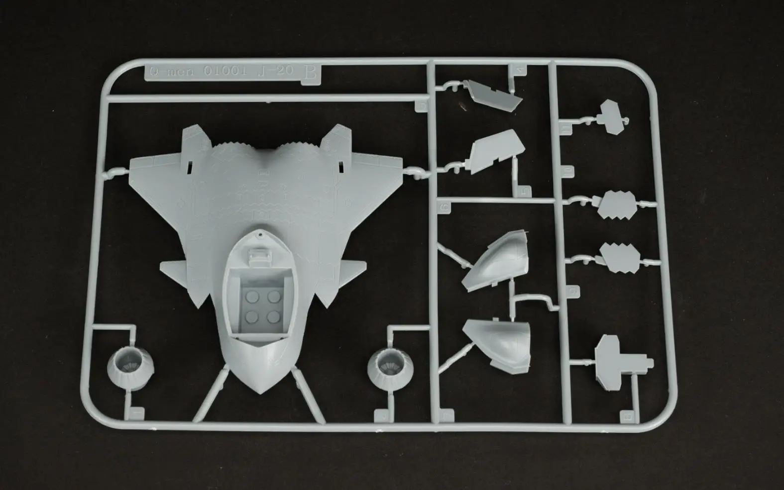 ZMQ01001 Poderoso Dragão Modelo Kit, DJ J-20, Modelo