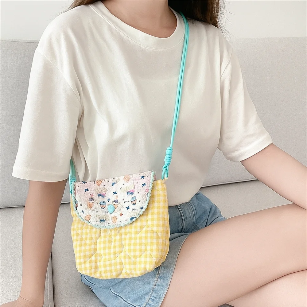 

Портативная сумка для хранения камеры в мультяшном стиле, яркая косметичка, милая сумка через плечо, многофункциональный маленький кошелек, монетница для путешествий