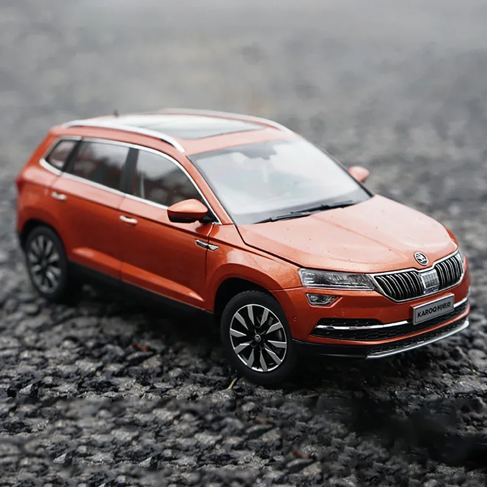 Original 1:18 Scale Volkswagen Skoda Karoq Die-cast Simulation