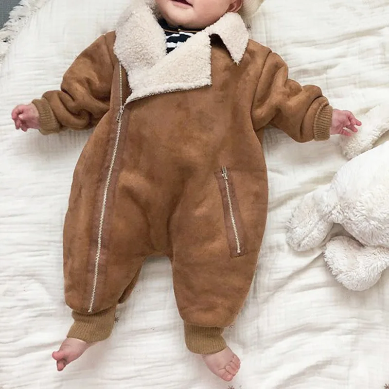 Korean Version of Winter New Jumpsuit for Baby Boys and Girls, Retro and Fashionable Suede, Thick Lamb Wool, Warm Crawling