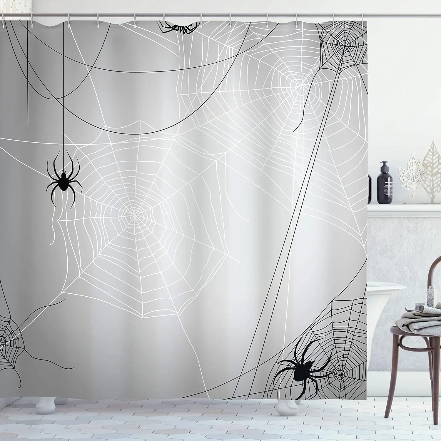 

Занавеска для душа на Хэллоуин, пауки висящие из их ловушек, дизайн в стиле ужасов, грейсовый масштаб, тканевый декор для ванной комнаты