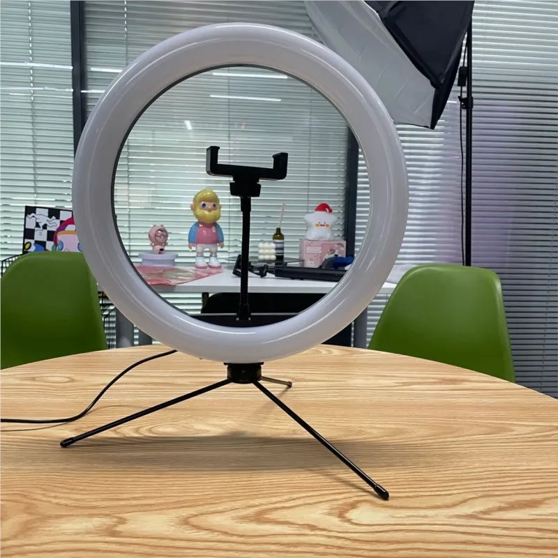 Рисунок 6 - OllyMurs светодиодный кольцевой светильник для селфи