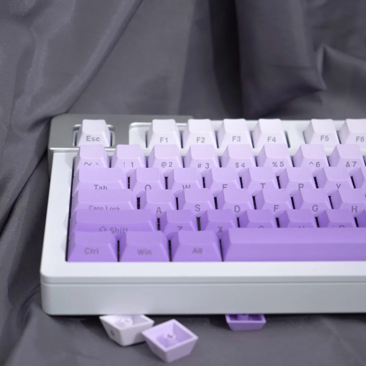 

Purple gradual change positive/side engraved 125 key mechanical keyboard keycap PBT hot sublimation original height