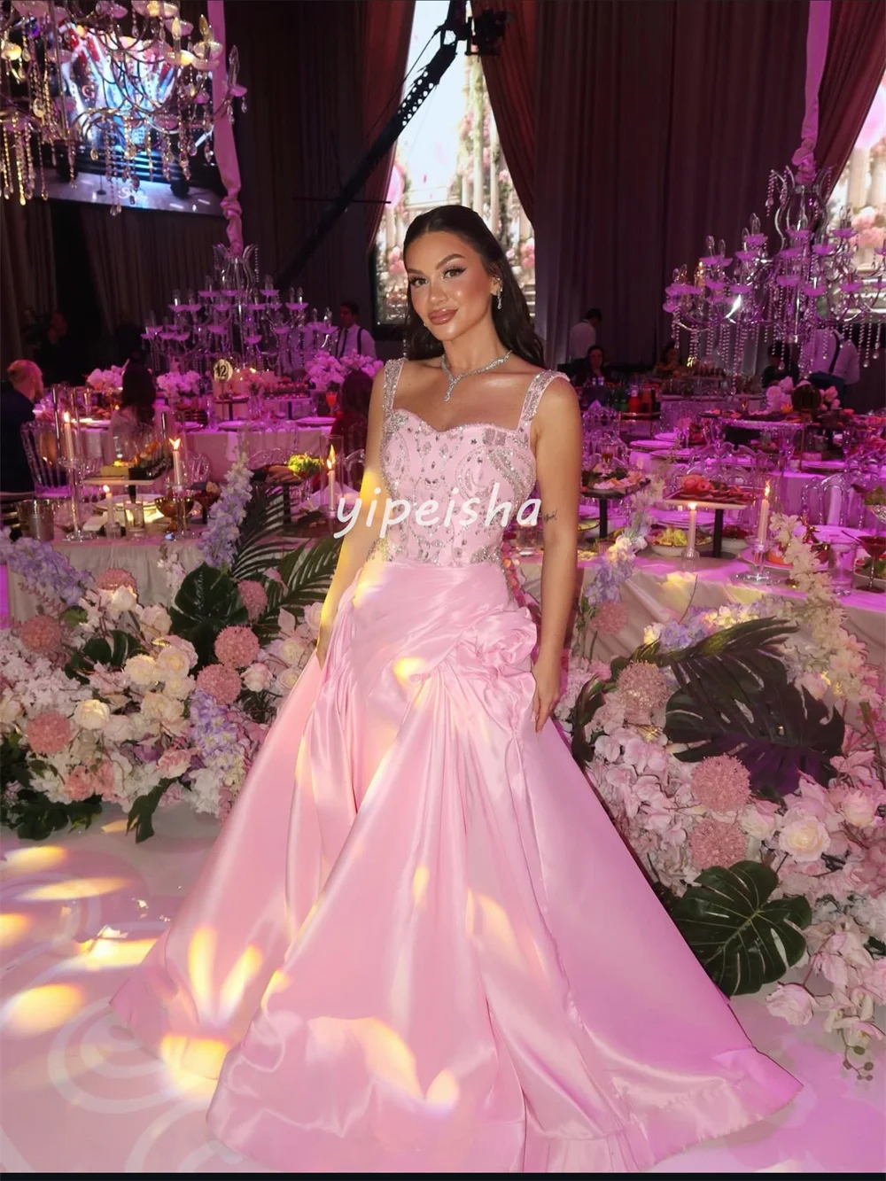 Personalizado de alta calidad brillo hecho a mano flor rebordear lentejuelas Rhinestone A-line cuello cuadrado vestidos largos vestidos de noche Sexy