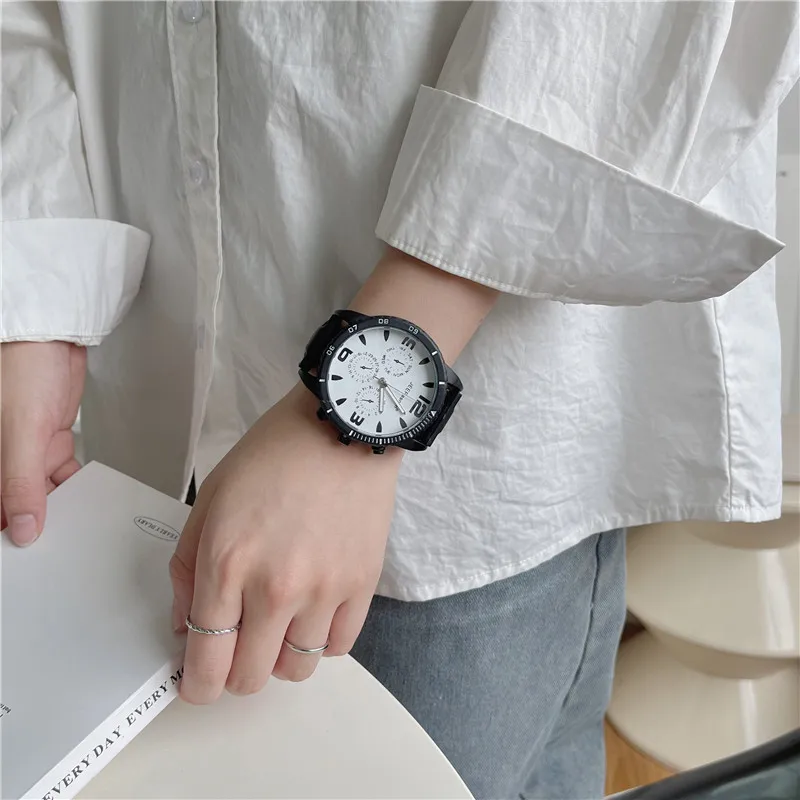 Mens Hip Hop Bracelet Watches For Men Retro Big Dial Quartz Wrist Watch Male Casual Black Leather Watch Reloj Hombre