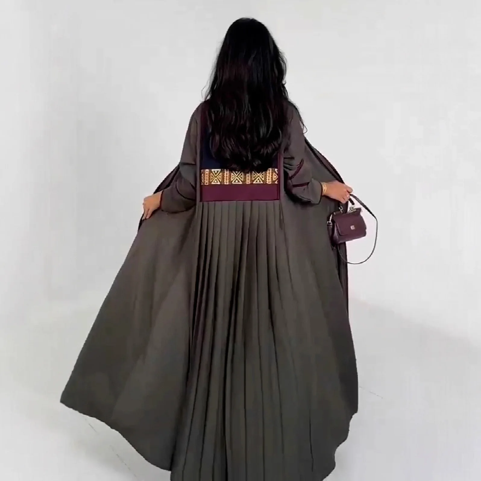 

Women Wind Coat Middle East Muslim Outerwear Cardigan Pleated Long Sleeve Turn Down Collar Casual Pockets Loose Print 2026