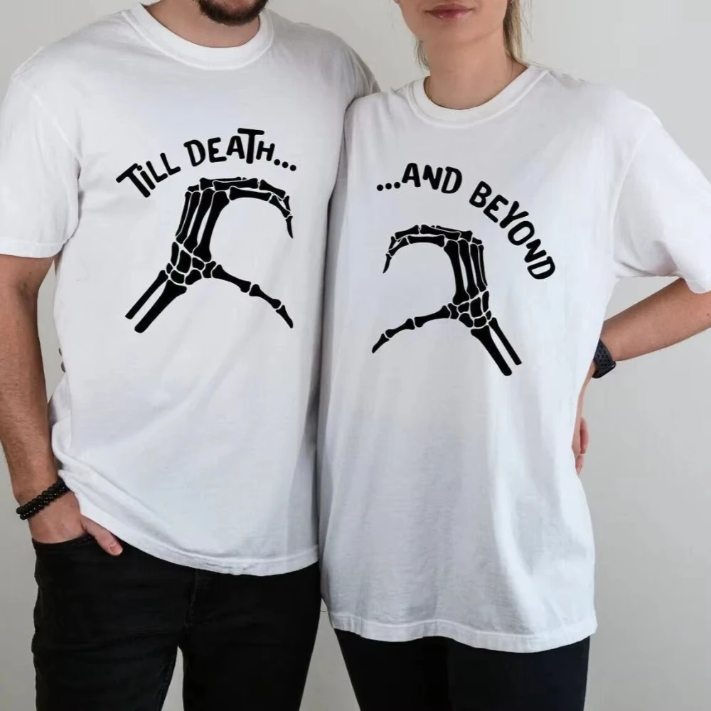 2026 Fashion Halloween Couple Shirt Funny Spooky Season Tee Skeleton Tshirt Cute Gift Unisex Couple's Mat