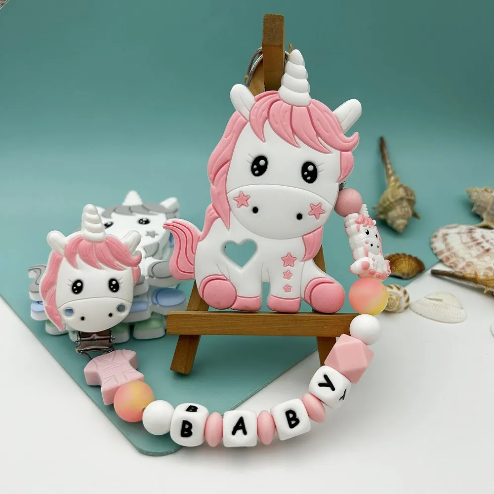 Gepersonaliseerde Brief Naam Baby Eenhoorn Siliconen Lichtgevende Kralen Hanger Fopspeen Clips Houder Kettingen Baby Bijtring Kawaii Speelgoed Geschenken