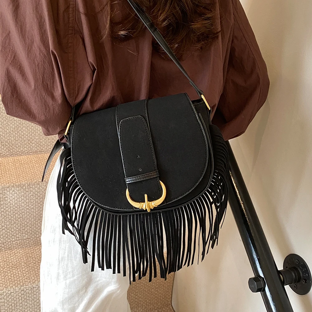 2024 Vintage Suede Women Sing Purse with Tassels Solid Versatile Crossbody Bag Zipper Closure Trendy Shoulder Bag Ladies Satchel