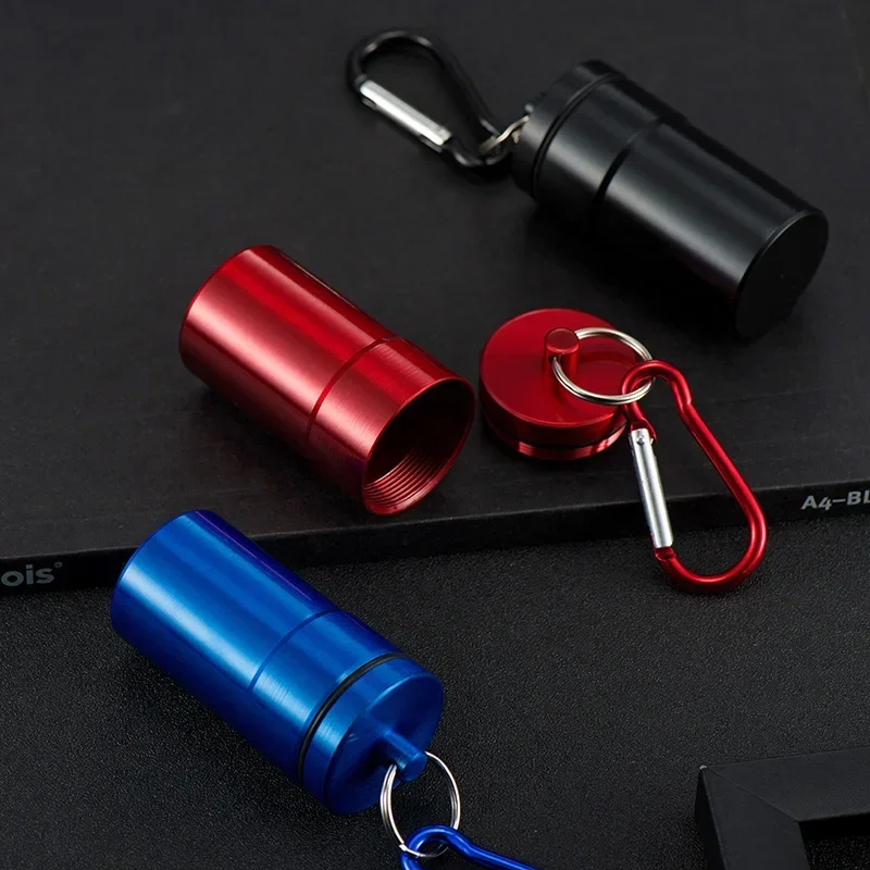 

1Pcs Portable Pocket Ashtray with Lid Aluminum Storage Tube Holder Windproof Cigarettes Ashtray with Keychain Ash Tray Outdoor