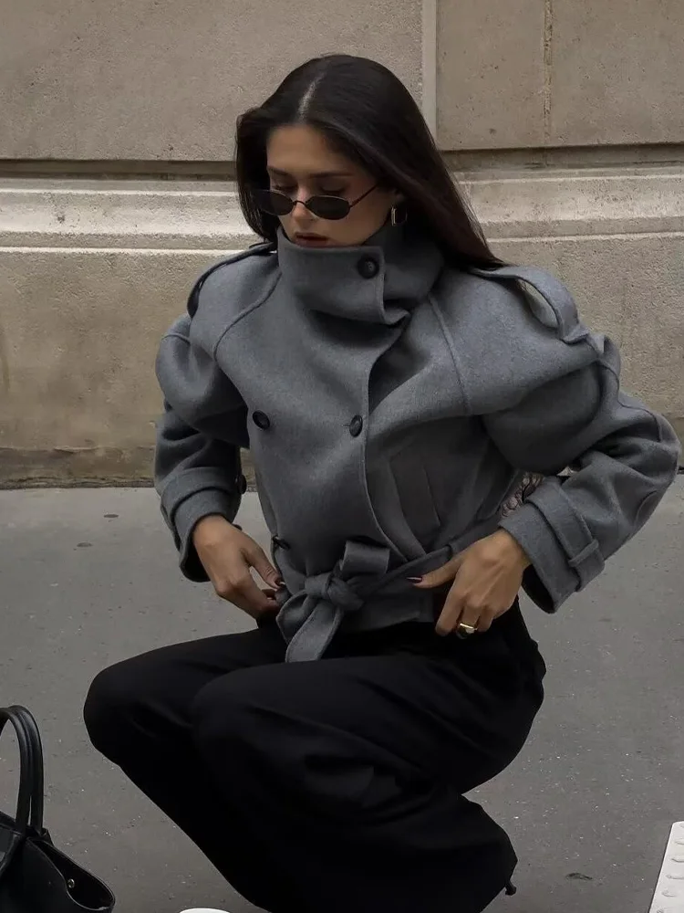 Damska elegancka dwurzędowa kurtka z paskiem, kieszeniami, jednolita, krótka, z wysokim kołnierzem, długimi rękawami, dopasowana, codzienna kurtka damska w stylu streetwear.