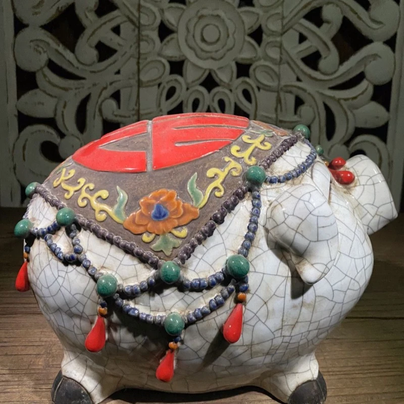 

Money Pot Savings Pot Fortune Pig Money Pot, Shiwan Ceramics, 33 cm long and 25 cm high