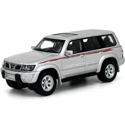 Scala 1/64 Nissan Patrol 1998 Y61 modello di auto statica 1/64 modelli di veicoli in miniatura pressofusi in metallo giocattolo collezione uomo regalo di compleanno