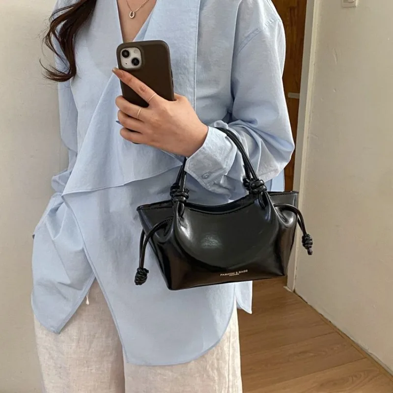 

Дышащая летняя кожаная сумка-кроссбоди премиум-класса в парижском стиле, модный винтажный дизайн, повседневная простая сумка-тоут, стильная и удобная женская сумка, хит продаж