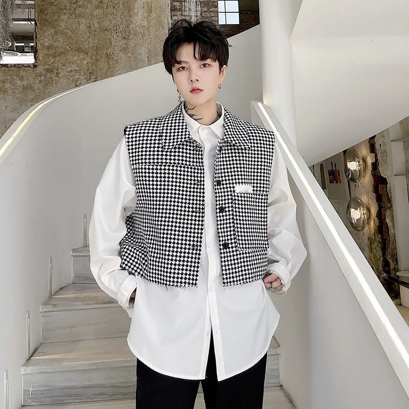 

Korean Men's Loose Sleeveless Short Style Vest 2022 New Notched Collar Single Breasted Vintage Plaid Waistcoat Tide 2Y2227