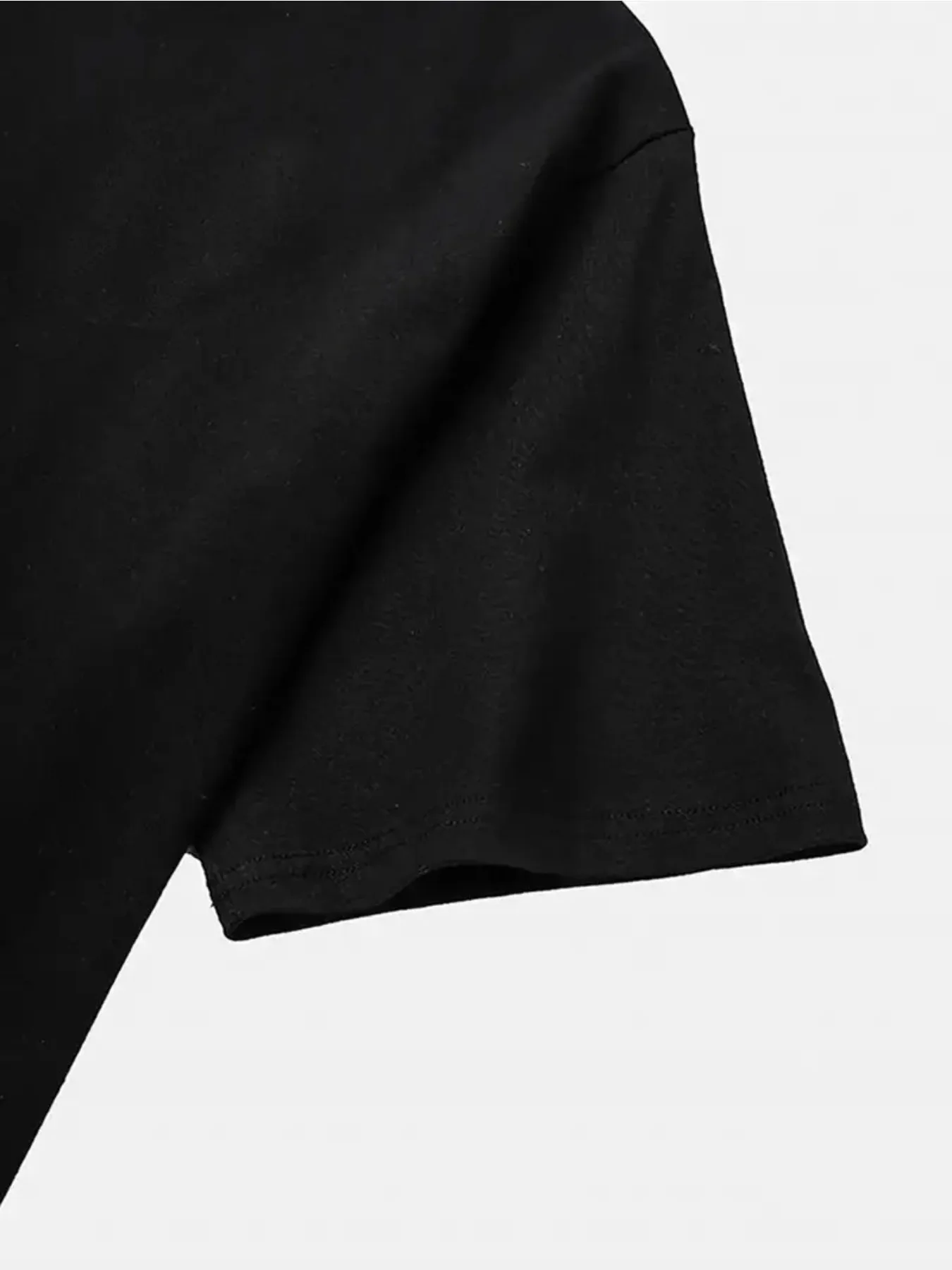 تي شيرت نسائي احتفالي مع قبعة سانتا وزجاج النبيذ مطبوع بأكمام قصيرة ورقبة دائرية هدية مثالية لعيد الميلاد وعيد الشكر