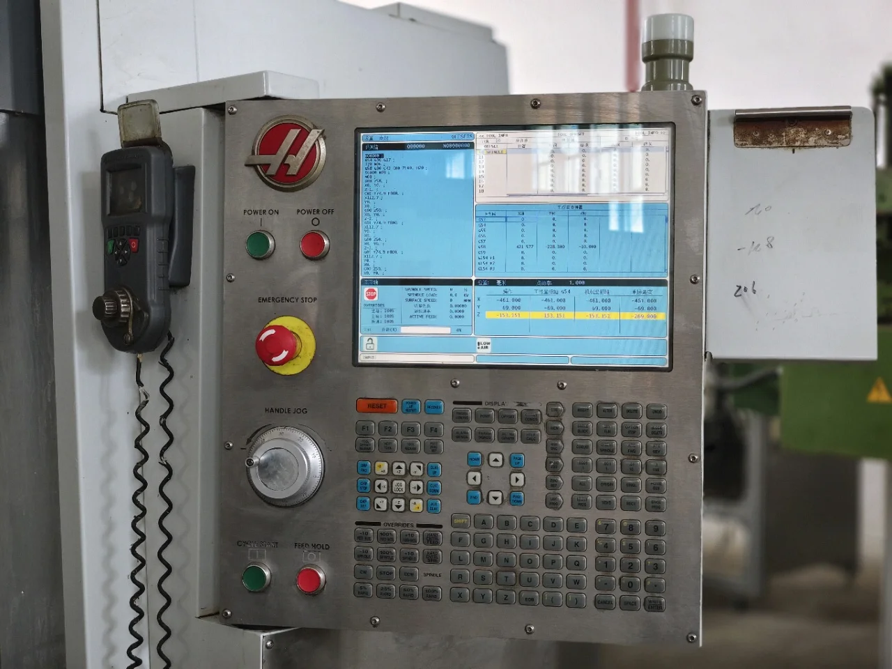 Haas Vf3 Hining Centre Efficient And Reliable CNC Hine For Industrial Use