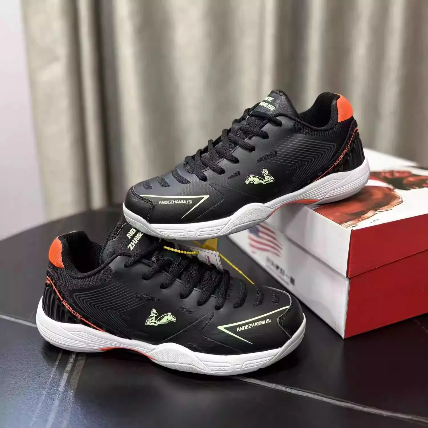 

2025 Arrival Hot Seller Breathable & Slip-Resistant Premium Durability High-Quality Badminton Shoes Sprint Shoes