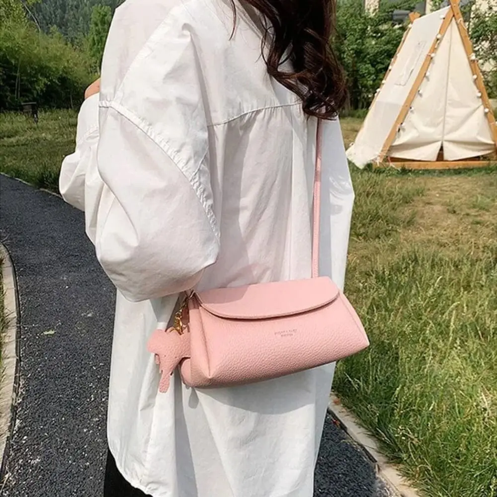 Cute PU Shoulder Bag Solid Color with Elephant Pendant Popular Handbag Fashionable Crossbody Bags