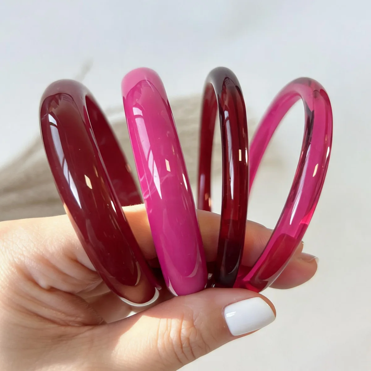 4Pcs/Set Boho Red Rose Acrylic Resin Chunky Bangles Set Women Geometric Charm Punk Wide Hip Hop Metal Cuff Bracelet Men Jewelry