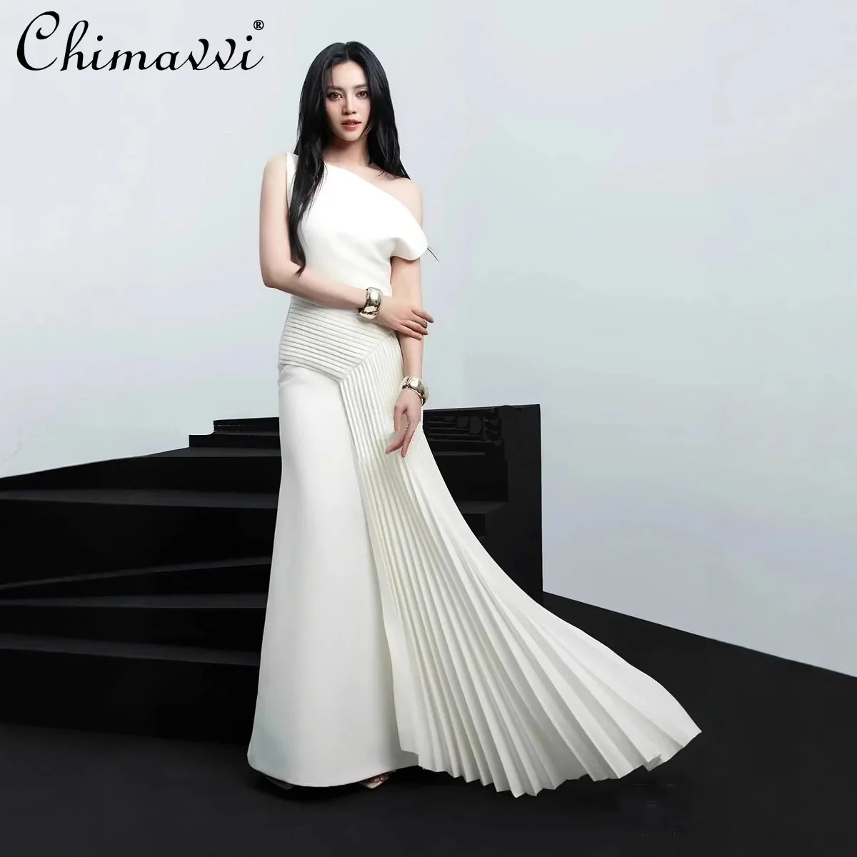 French Elegance Temperament Sleeveless Off-shoulder High Waist Irregular Splicing Pleated White Evening Long Dress Women Autumn