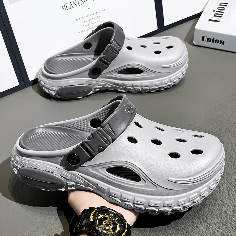 

2026 Summer New Men Thick Sole Anti Slip Outdoor Beach Sandals Casual Shoes