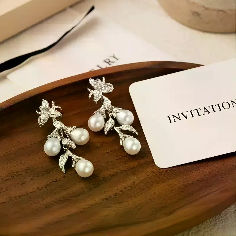 Stunning Flower Branch Earrings for Women Sparkling Cubic Zirconia Pearl Statement Jewelry Party Accessory