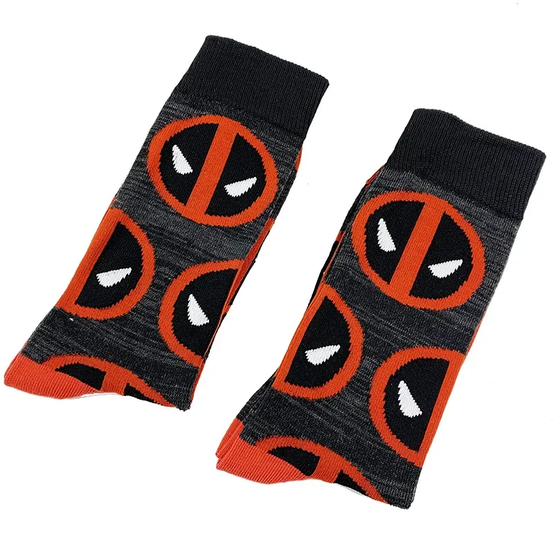 Calze Deadpool uomo Marvels Anime calze lunghe accessori per abbigliamento sportivo all\'aperto moda quattro stagioni Socks regalo per adolescenti