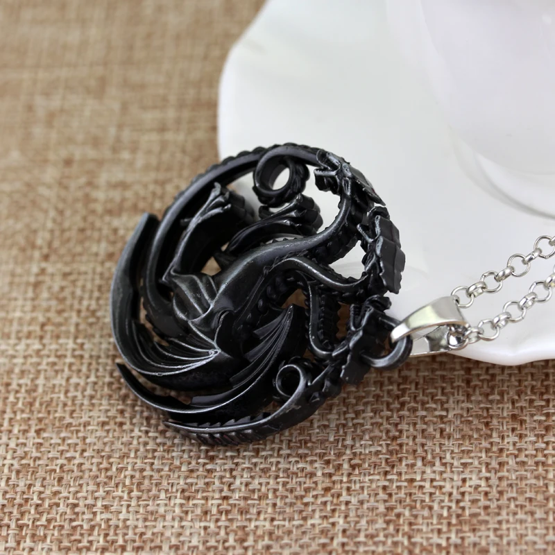 Fire and Blood House Targaryen Dragon Necklace A Song of Ice and Fire Metal Pendant Necklace for Women Men Fans Choker Jewelry
