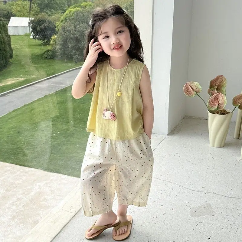 Girls' Summer Set 2025 New Baby Girls Summer Style Stylish Tank Top Polka Wide Leg Pants Casual Two Piece Set