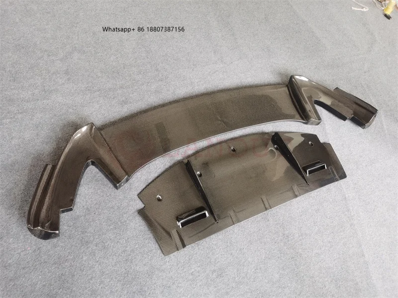 

CARBON FIBER REAR DIFFUSER for 2009-2012 FORFERRARI CALIFORNIA