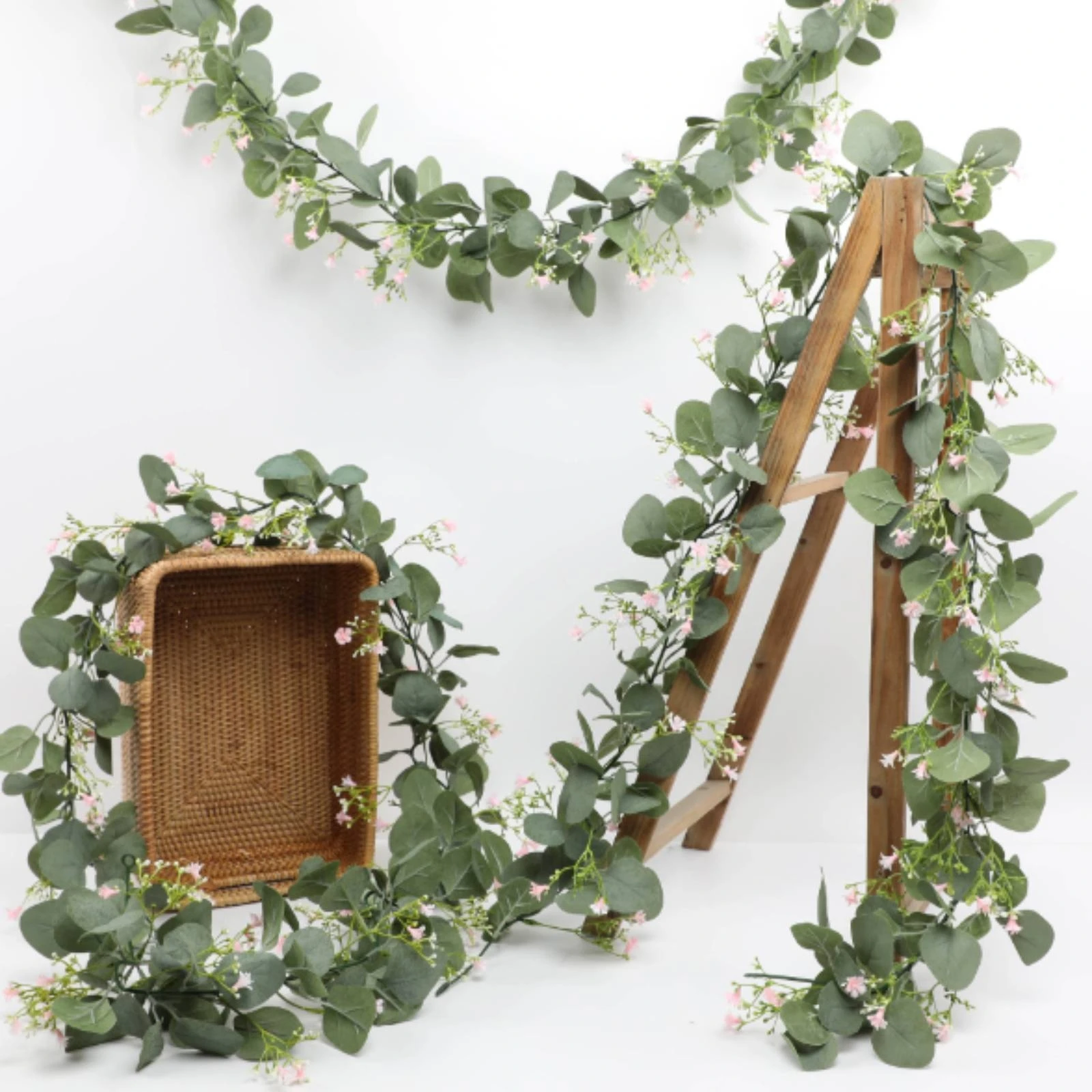 

Artificial Eucalyptus Wreath Layered Leaves Eucalyptus Wreath Hanging Garland Easy to Hang House Decoration Lifelike