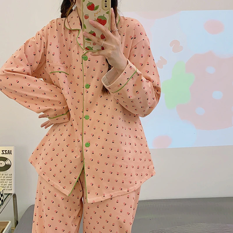 

Новинка 2026: Оптовый комплект пижамы для девочек в стиле интернет-селебрити с милым клубничным принтом, с длинными рукавами и брюками, весенний домашний костюм