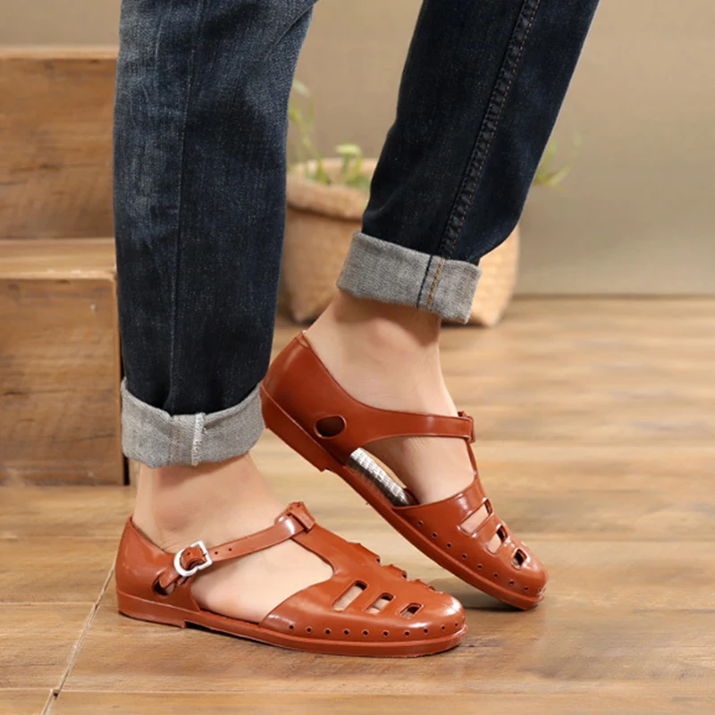 Oulylan New Summer New Women's Flat Bottom Roman Strap Sandals with Non slip Rubber Soles Fashion Women's Shoes