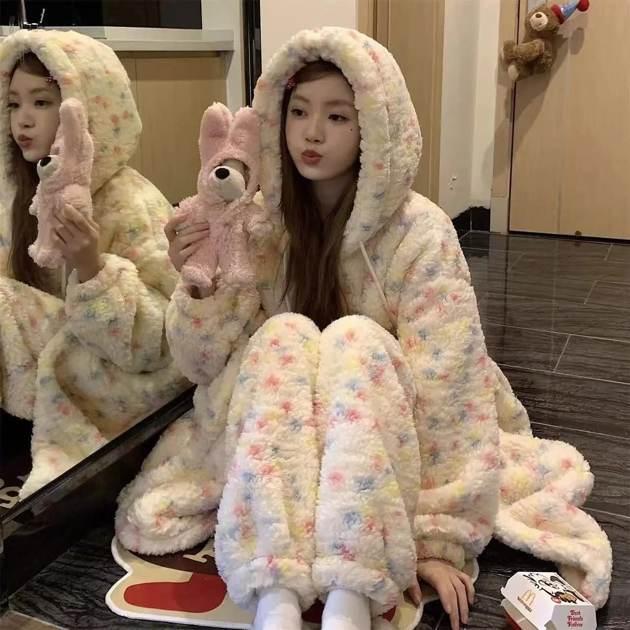 Autumn Winter Ladies Printed Fleece Hooded Robe pajamas Girls Students Thick Warm Long Bathrobe Casual Loungewear Women pajamas