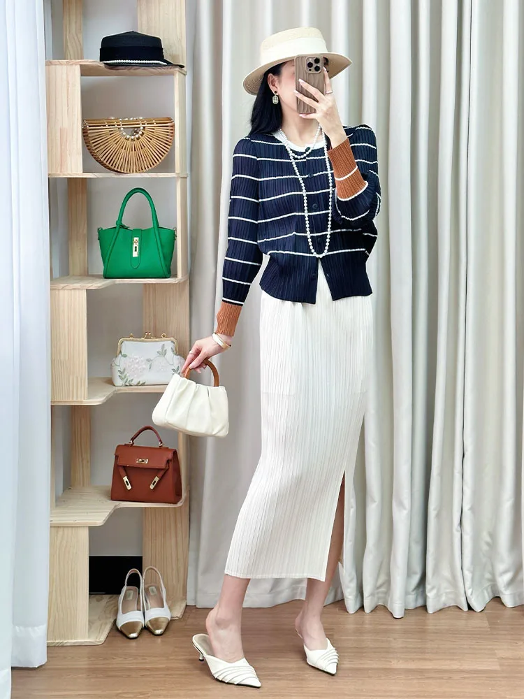 

Летний комплект в корейском стиле: топ с длинным рукавом и круглым вырезом, плиссированная юбка с разрезом, модный женский ансамбль